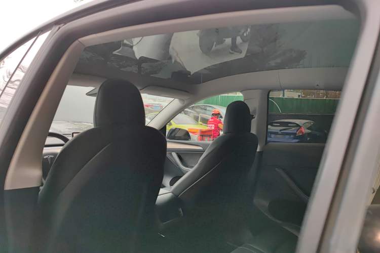 Used Tesla Model Y 2022 Rear-Wheel-Drive Version
