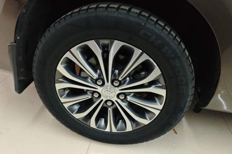 Used Buick GL8 2022 Land Business Class 652T Luxury Model
