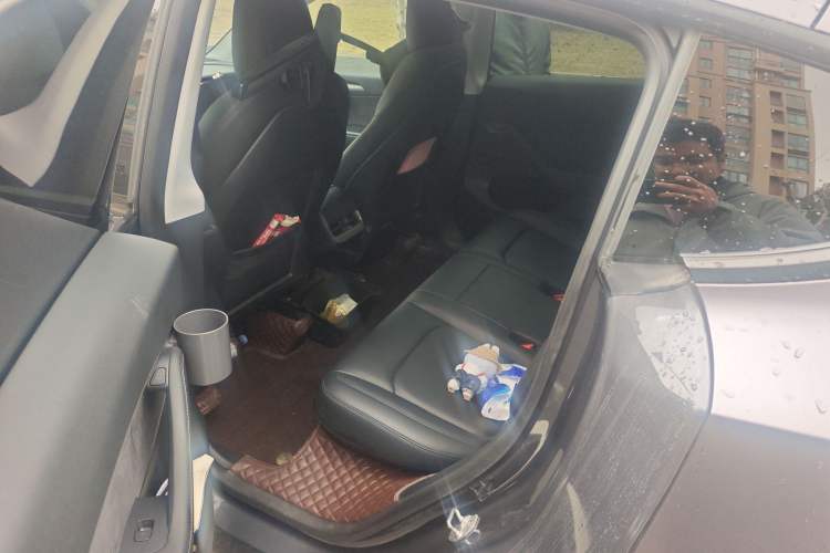 Used Tesla Model Y 2021 Long-Range All-Wheel-Drive Version