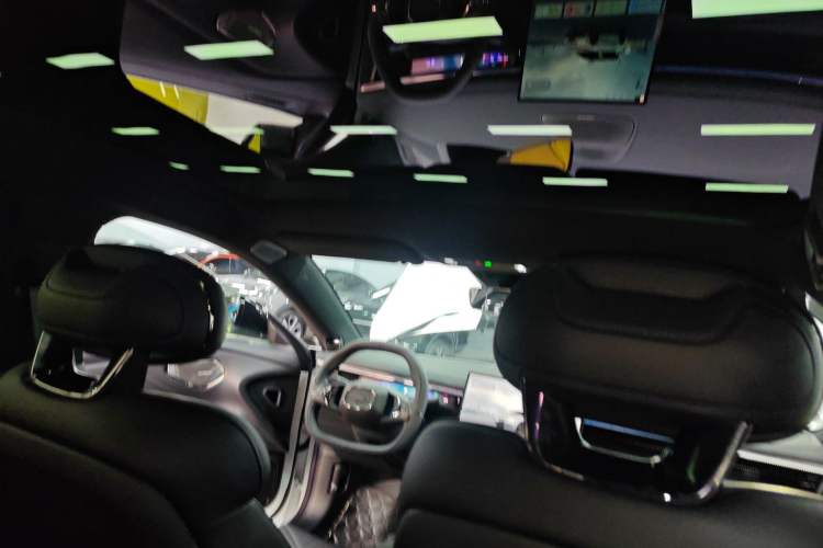 Used Lynk & Co Lynk & Co 10 EM-P 