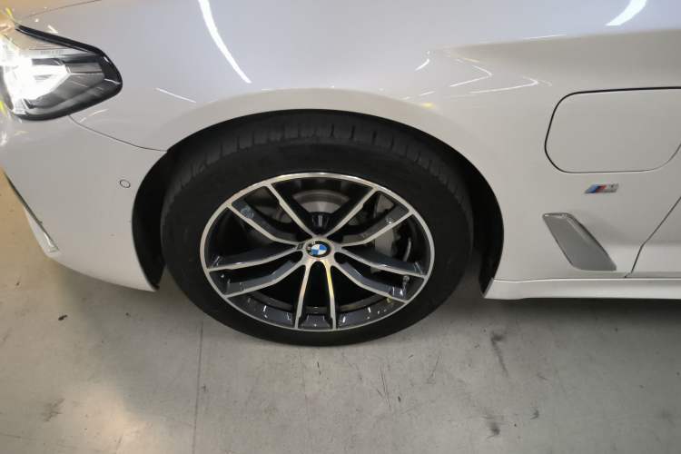 Used BMW 5 Series New Energy 2021 535Le Pioneer Edition M Sport Package
