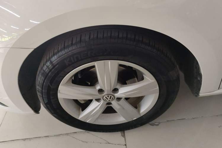 Used Volkswagen Lavida 2017 1.6L Automatic Fashion Edition
