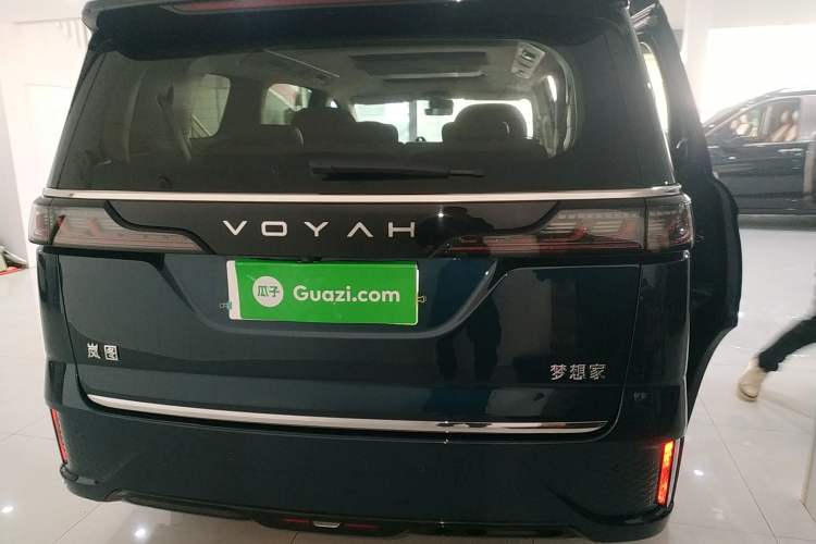 Used VOYAH Dream 2025 PHEV Four-Wheel Drive Prestige Kunpeng Edition
