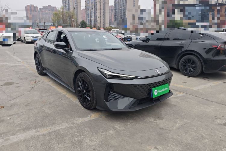 Used Changan UNI-V 2024 1.5T Prestige Edition
