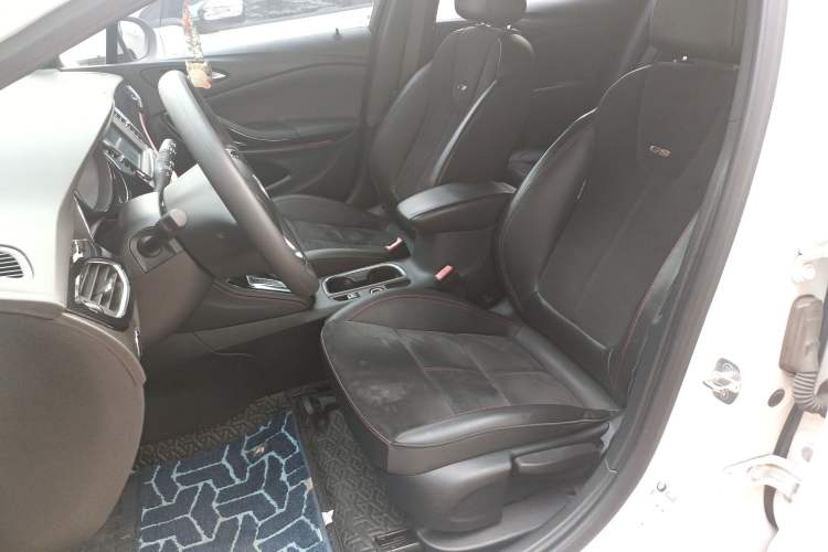 Used Buick Verano 2016 Hatchback GS 20T Dual-Clutch Passionate Sporty Model
