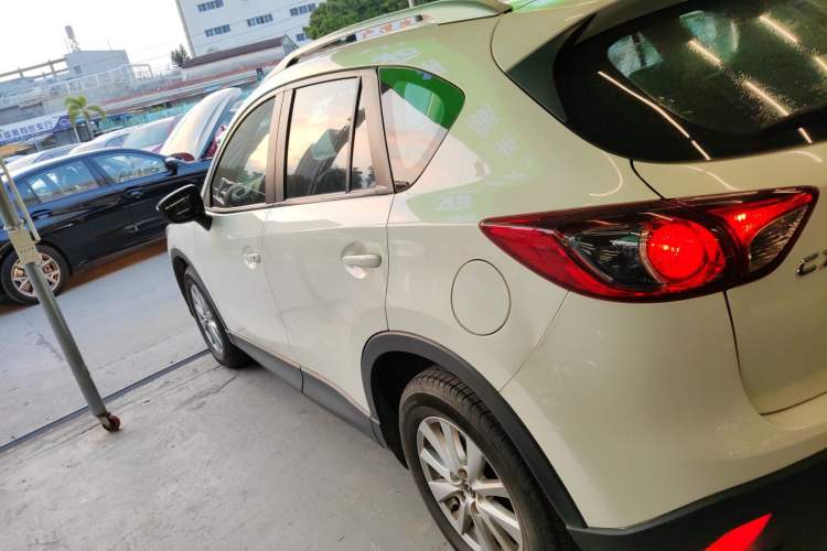 Used Mazda CX-5 2015 2.0L Automatic Two-Wheel Drive Urban Version
