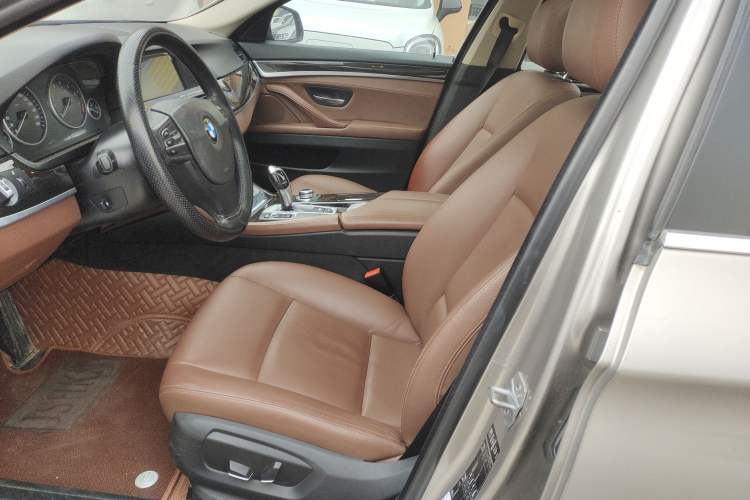 Used BMW 5 Series 2014 525Li Leading Model