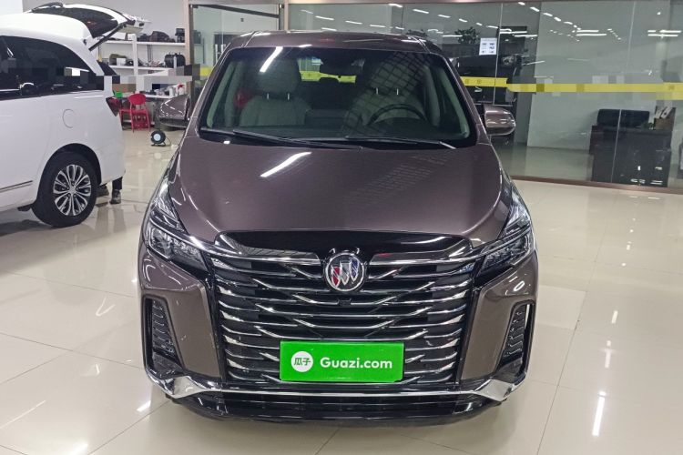 Used Buick GL8 2023 Land Executive Class Comfort Model
