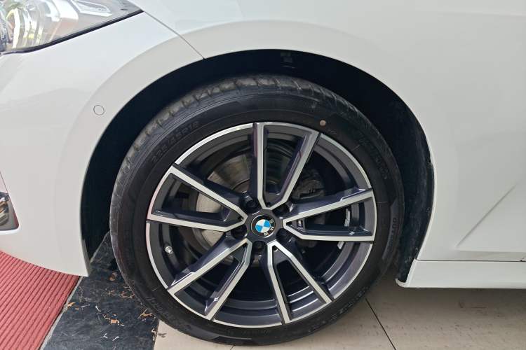 Used BMW 3 Series 2023 325Li M Sport Package