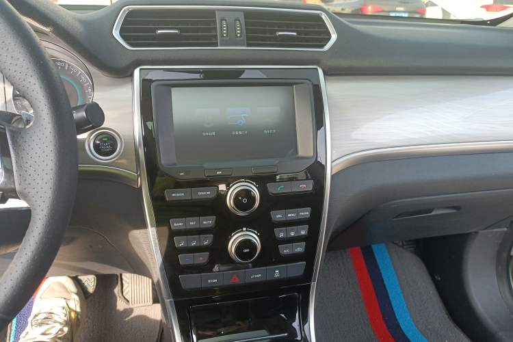 Used Haval H2 2018 Red-Label 1.5T Dual-Clutch Two-Wheel-Drive Elite Model
