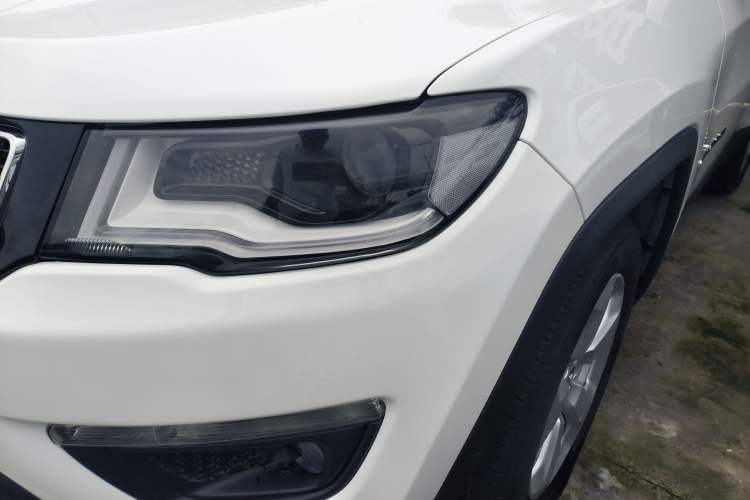 Used  Compass 2017 200T Automatic Family Edition
