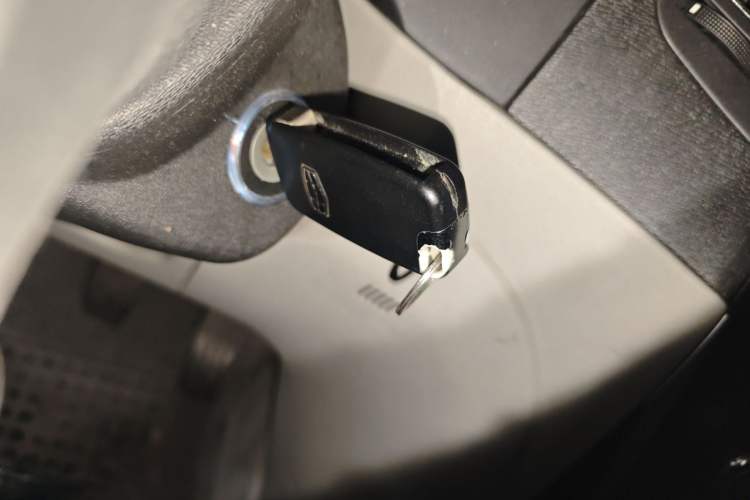 Used Geely Auto Vision 2015 1.5L Manual Happiness Edition