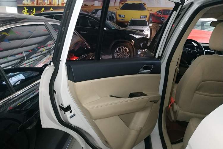 Used Zotye Domy X5 2017 Value Edition 1.6L Manual Comfort Model
