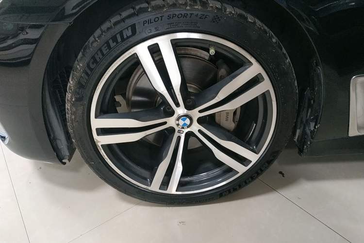 Used BMW 7 Series 2018 740Li M Sport Package Leading Model
