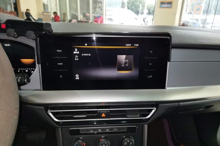 Used Volkswagen Lavida 2023 300TSI DSG Full-Comfort Edition
