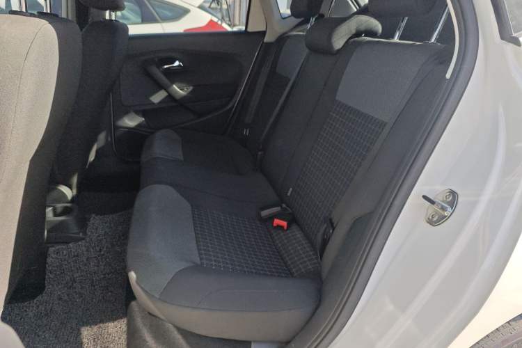 Used Volkswagen Polo 2018 1.5L Automatic Enjoyment Model
