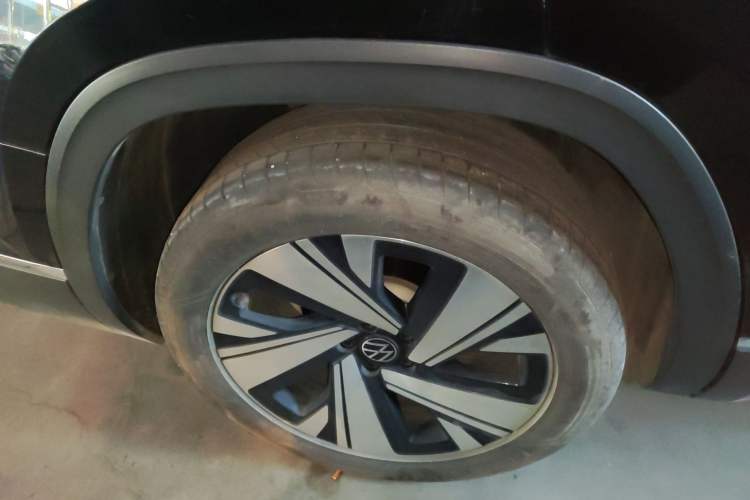 Used Volkswagen Teramont 2024 530 V6 All-Wheel-Drive Dragon Edition
