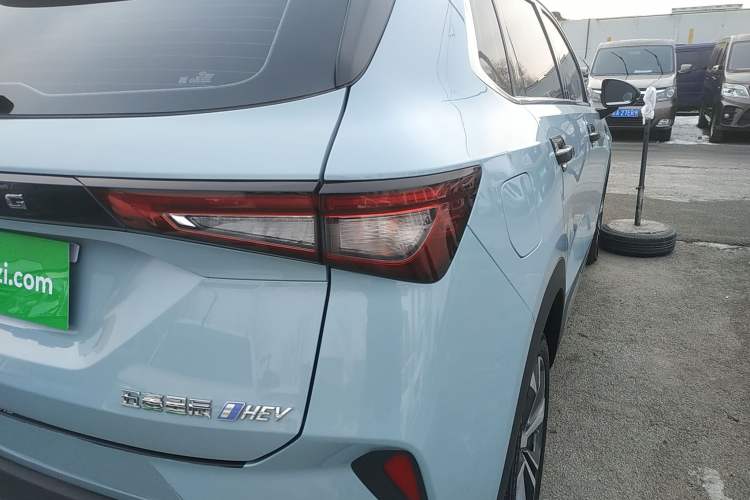 Used Wuling Asta 2022 2.0L DHT Electric-Speed Version
