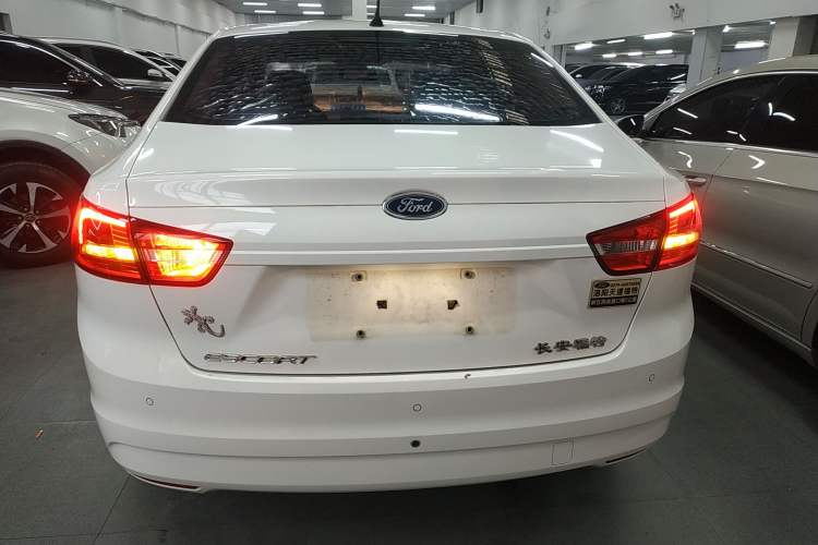 Used Ford Escort 2015 1.5L Manual Comfort Model