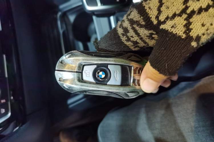 Used BMW 3 Series 2018 320Li Leading Model M Sport Package
