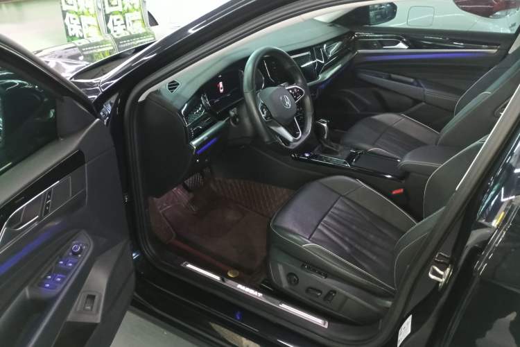 Used Volkswagen Passat 2022 330TSI Luxury Edition
