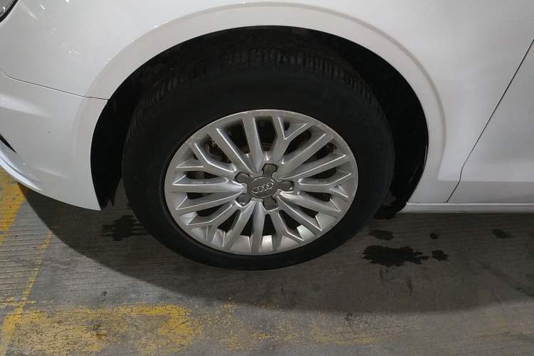 Used Audi A3 2015 Limousine 35 TFSI Millionth Anniversary Intelligent Leading Model
