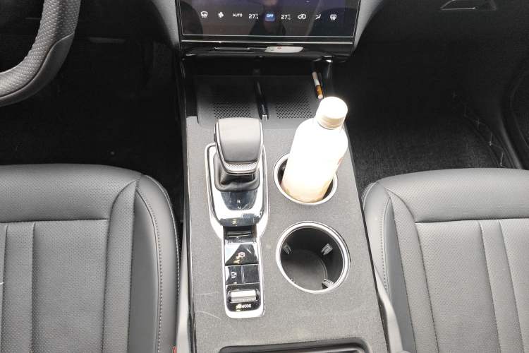 Used Hongqi HS3 PHEV 2024 PHEV 115km Jingwei Edition
