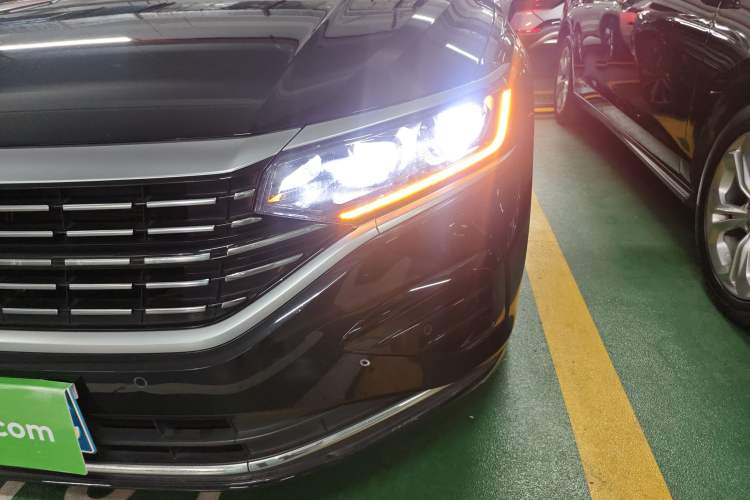 Used Volkswagen Passat 2022 330TSI Luxury Edition Custom Version