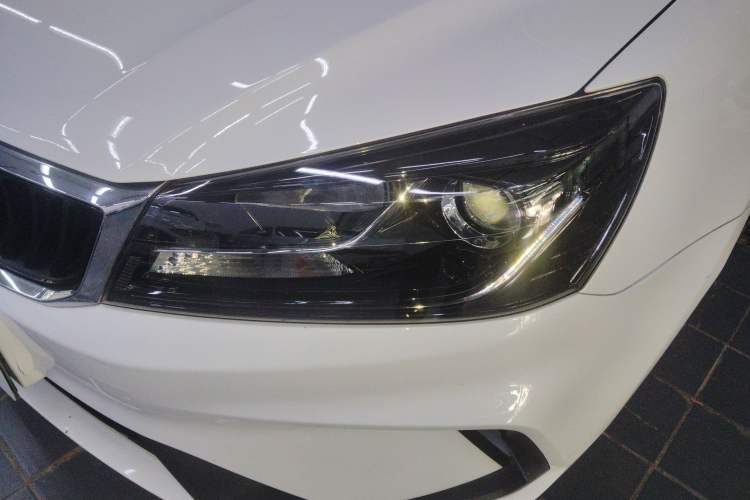 Used Geely Auto Emgrand 2021 UP 1.5L CVT Luxury Model
