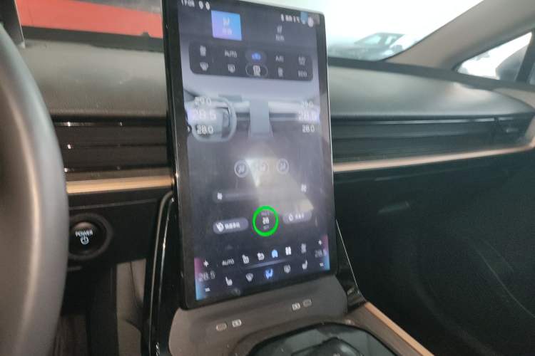 Used Toyota bZ3 2023 616 km Long-Range Premium
