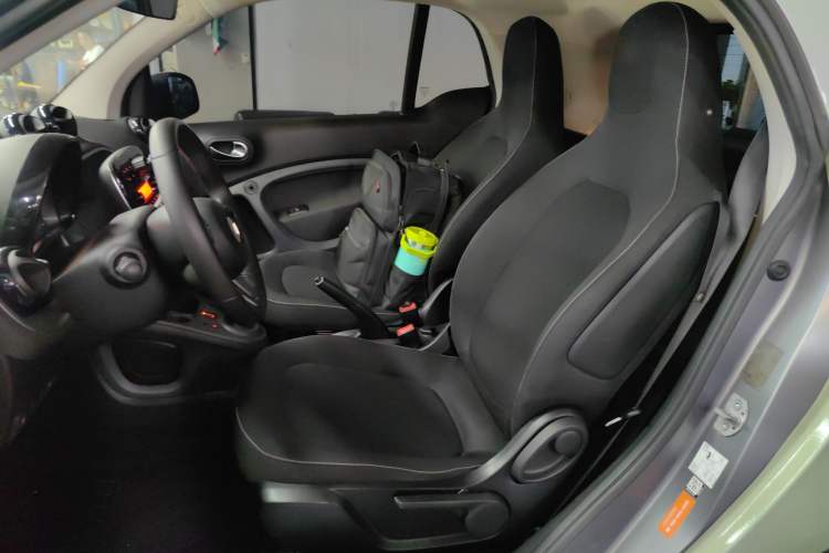 Used  fortwo 2015 1.0L 52 kW Hardtop Passion Edition
