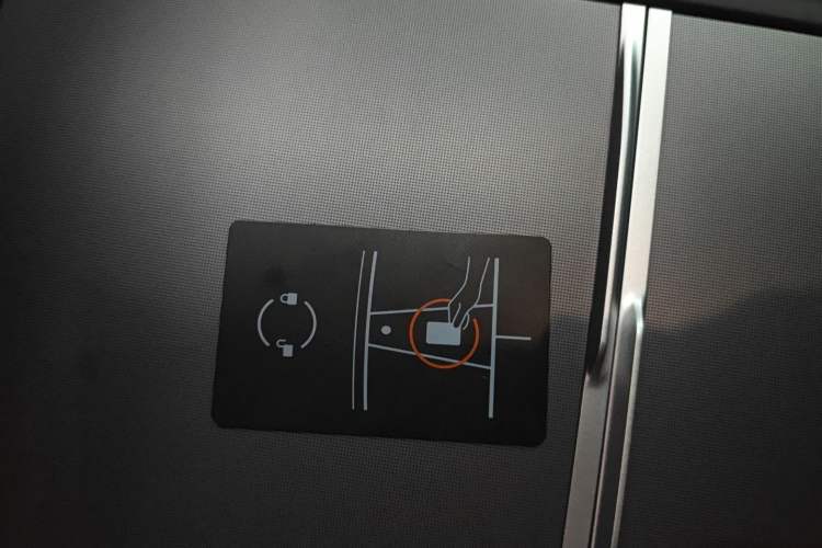 Used Tesla Model Y 2025 Rear-Wheel Drive First Edition
