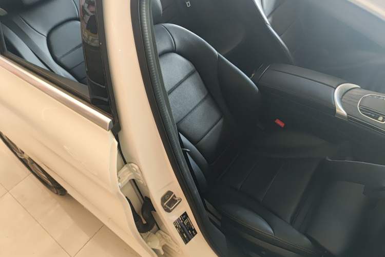 Used Mercedes-Benz C-Class 2020 Restyled C 200 L Fashion Edition Sport Version
