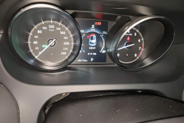 Used Land Rover Discovery Sport 2017 2.0T SE
