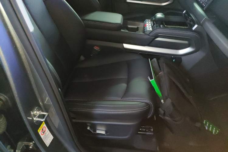 Used  Titanium 3 2025 501 km Range Rear-Wheel Drive Intelligent Driving Pro Version
