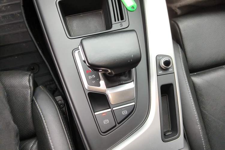 Used Audi A4L 2020 40 TFSI Fashion Dynamic Model
