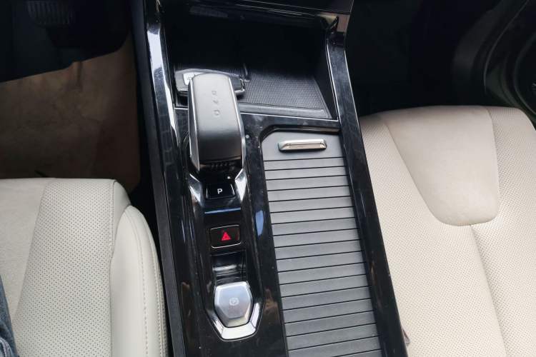 Used Geely Auto Emgrand X7 Sport 2023 Boyue COOL 1.5TD ZhiZun Edition