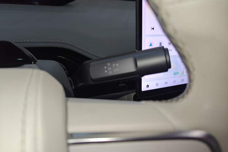 Used  GT 2023 710 Rear-Drive Supercharge Max Edition