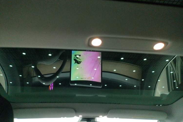 Used Tesla Model 3 2019 Standard Range Rear-Drive Upgraded Version
