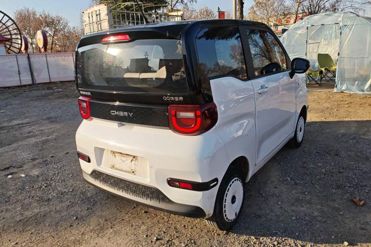 Used Chery QQ Ice Cream 2022 120km Conical Shape Lithium Iron Phosphate

