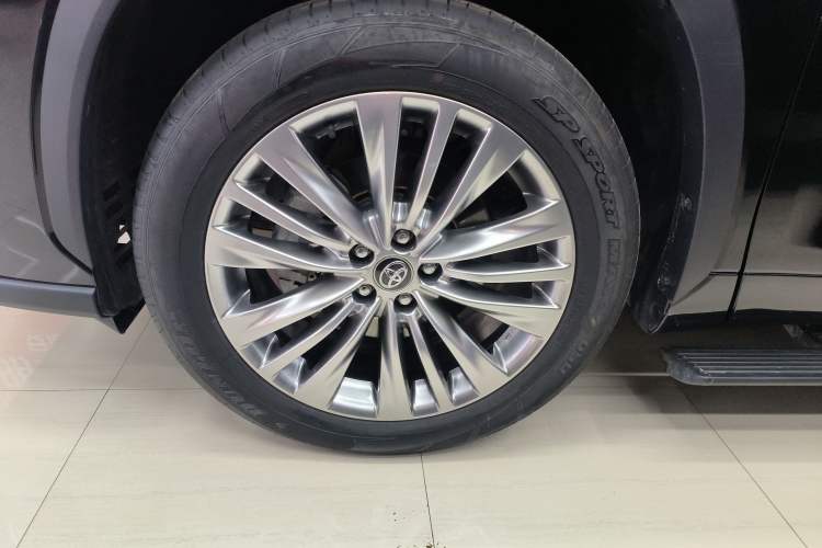 Used Toyota Highlander 2024 2.5L Smart Electric Hybrid Dual-Engine Four-Wheel Drive Prestige Version – 7 Seats
