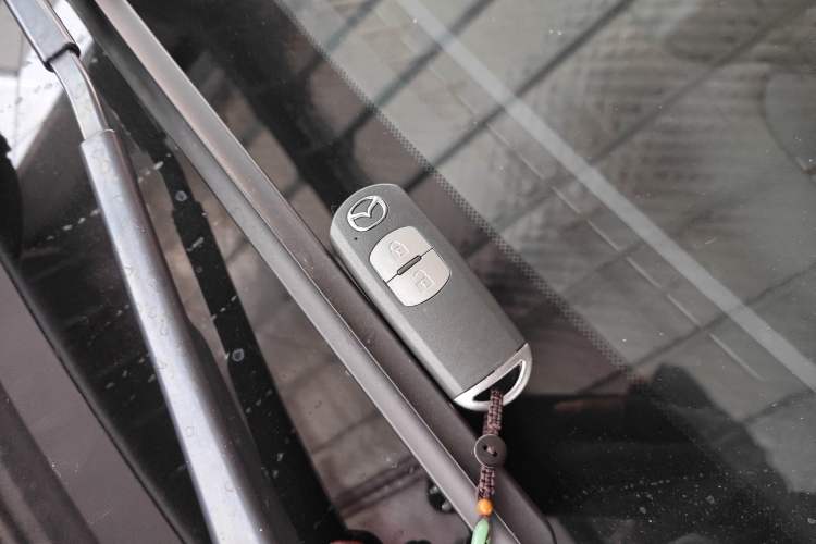 Used Mazda CX-4 2018 2.0L Automatic Two-Wheel Drive Blue Sky Leading Edition China V Standard
