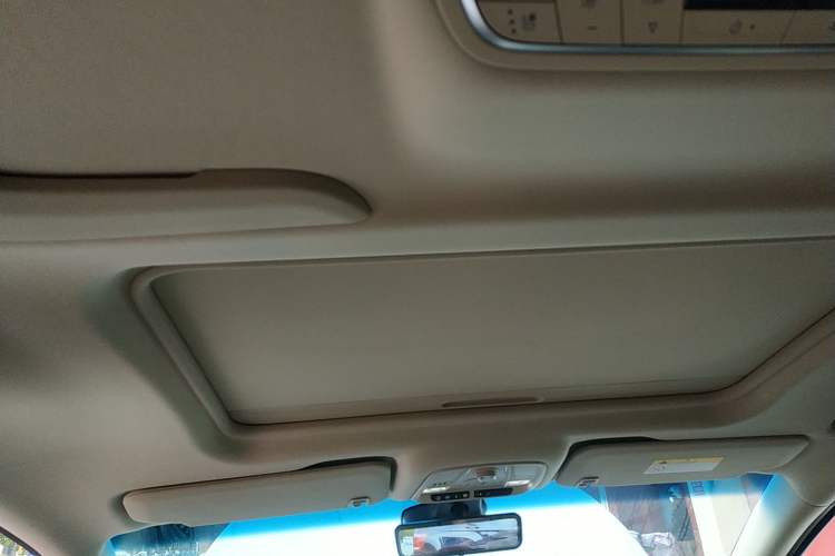 Used Buick GL8 2022 ES Land Cruiser 653T Luxury Model
