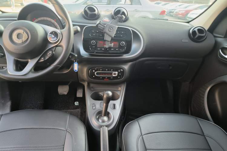 Used  forfour 2018 1.0L 52kW Passion Edition