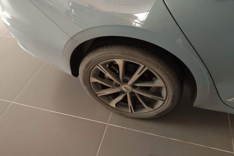 Used Geely Auto Emgrand 2025 4th Generation 1.5L CVT Luxury Version