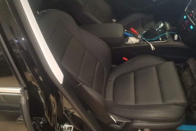 Used Hongqi H7 2021 1.8T Executive Edition
