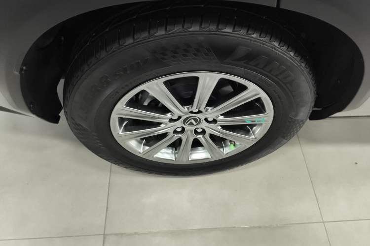 Used Lexus NX 2020 300h Front-Drive FENGSHANG Version China VI Standard
