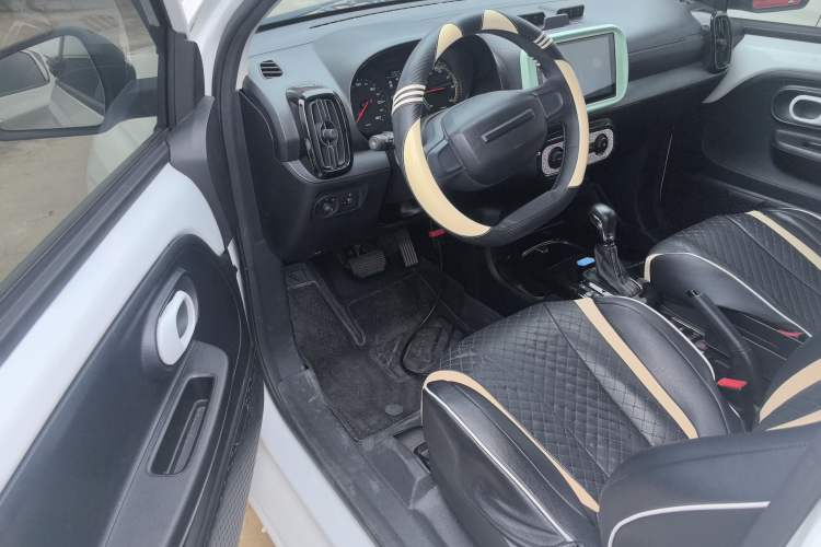 Used Roewe Clever 2021 302km All-Round Version
