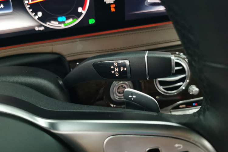 Used Mercedes-Benz S-Class 2019 S 320 L
