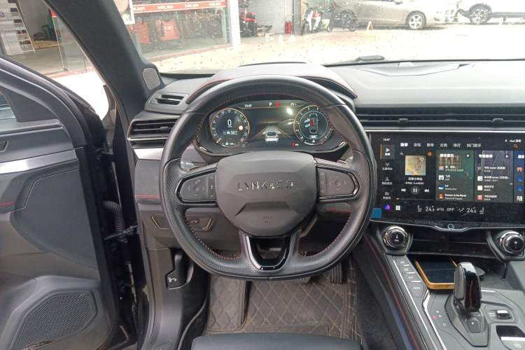 Used Lynk & Co 05 2020 2.0TD Four-Wheel Drive HypeHalo